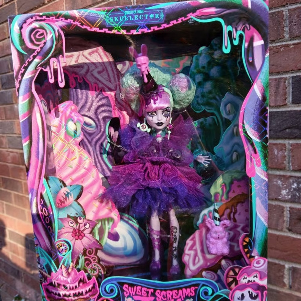 Monster High Sweet Screams Doll - Purple and Green